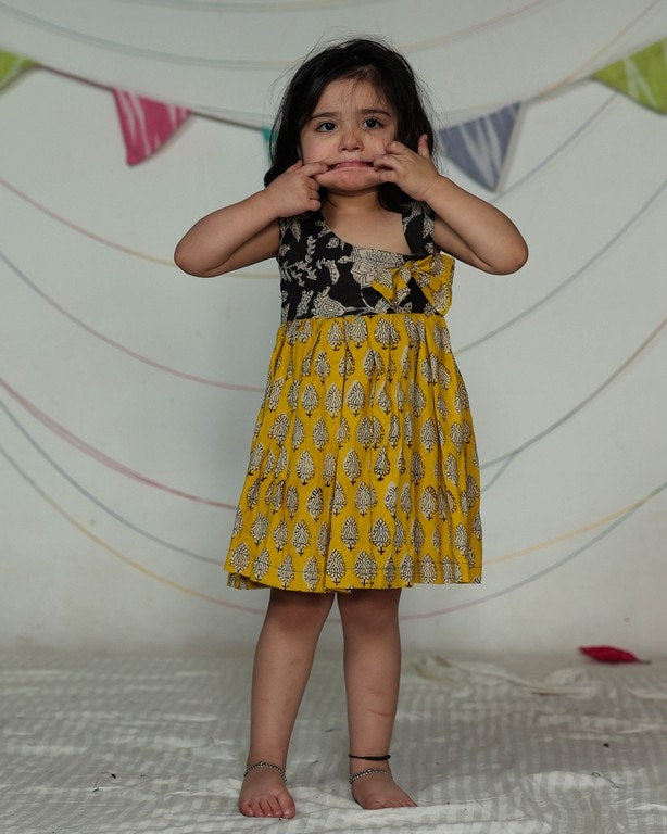 Noir Vine Kids dress