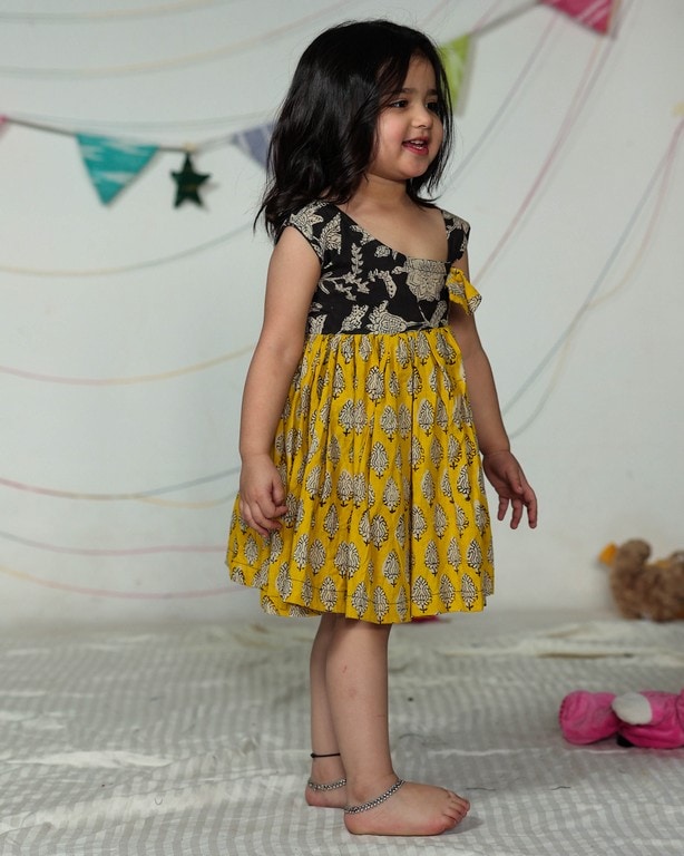 Noir Vine Kids dress