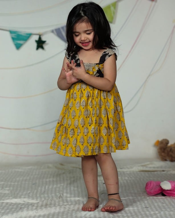 Noir Vine Kids dress