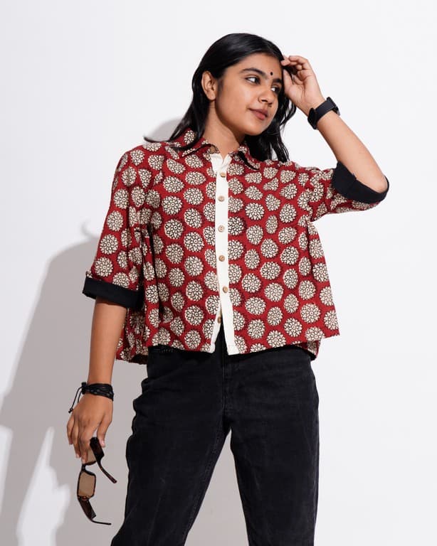 Rosy Vine Crop Top Secondary image