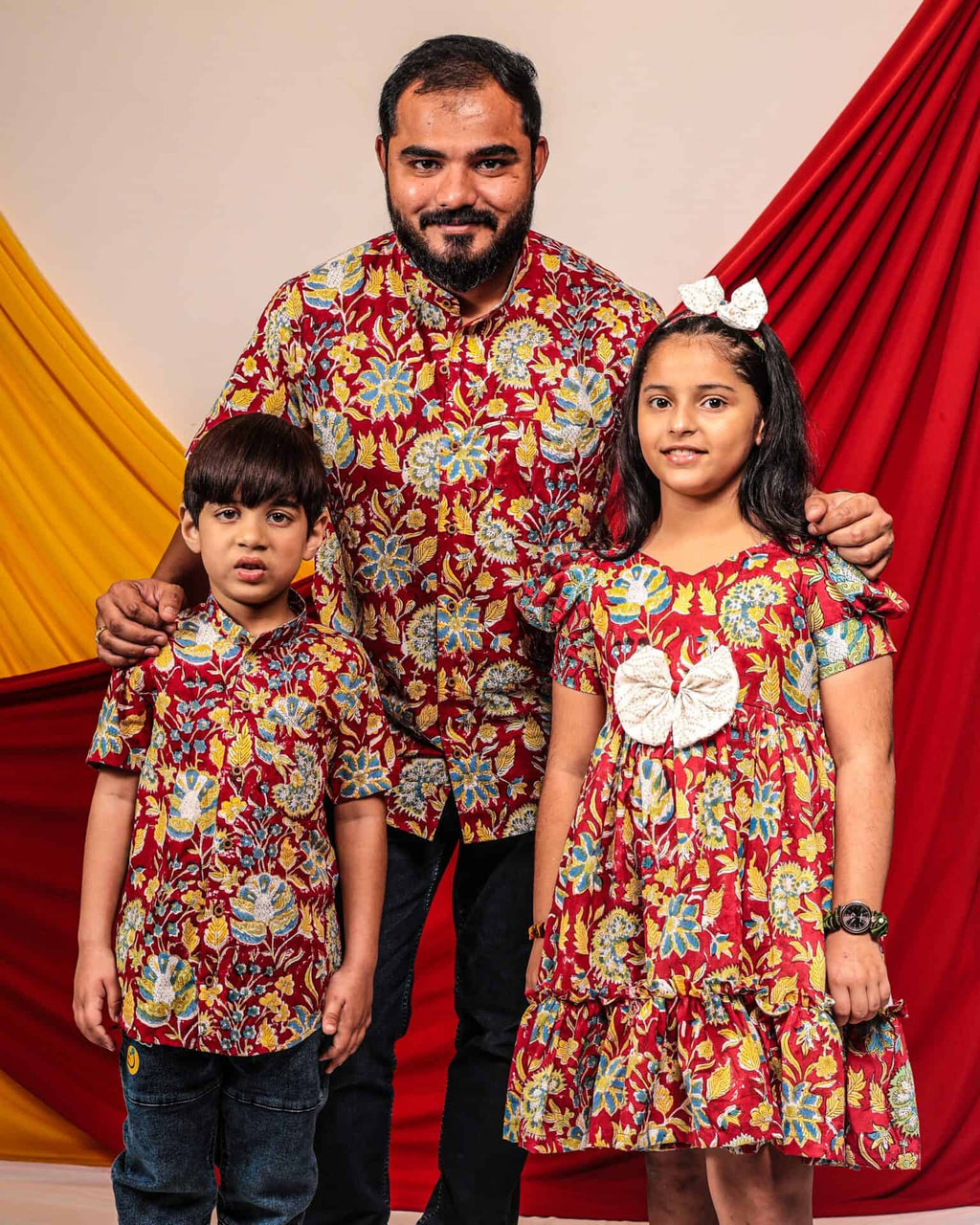 Leafing Red Floral Father Son Twinning