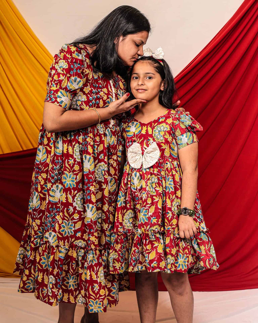 Leafing Red Floral Mother Daughter Twinning