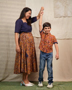 Leafy Wood Blue Mother Son Twinning