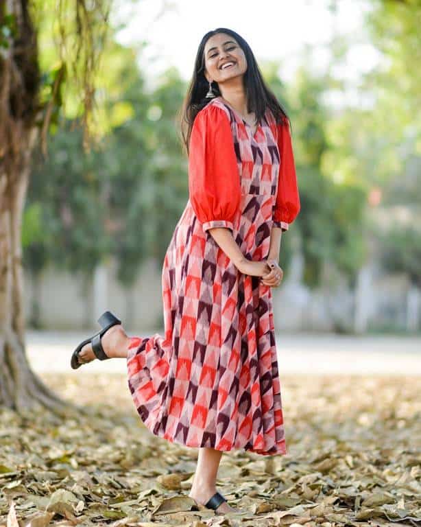 Red Multi Ikat Mother Daughter Twinning Secondary image