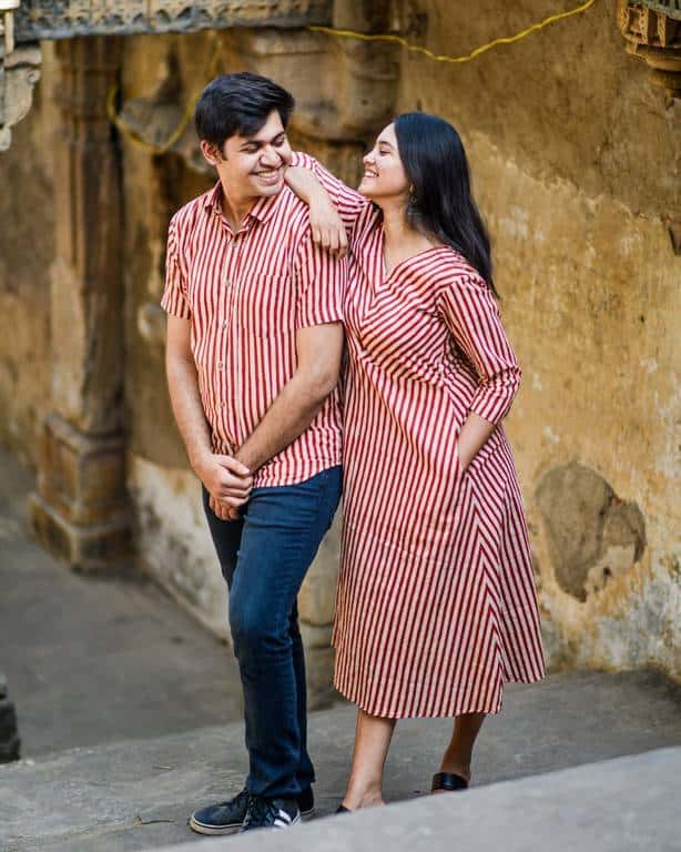 Brick Red Striped Couple