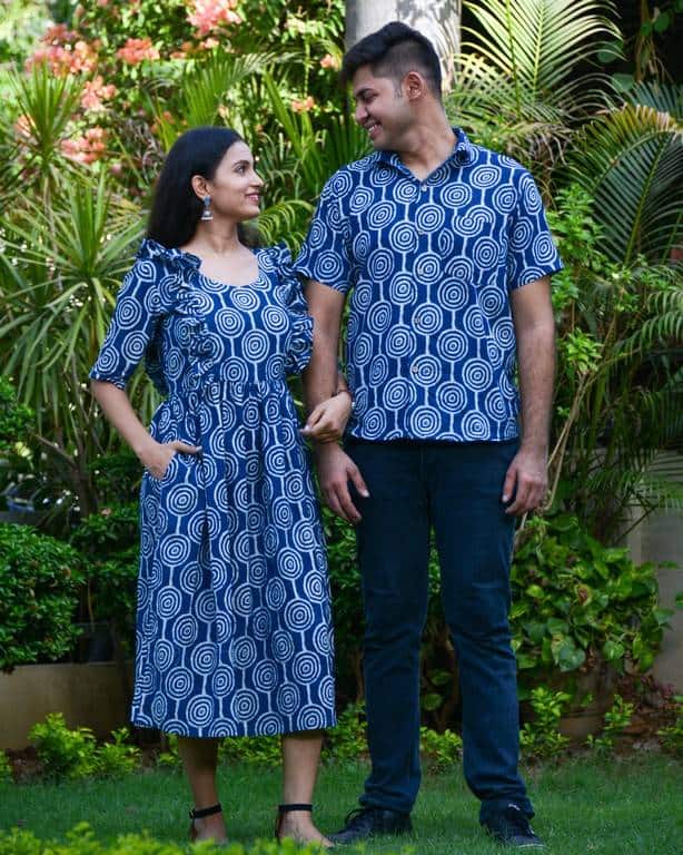 Lollipop Upbeat Blue Frill Couple
