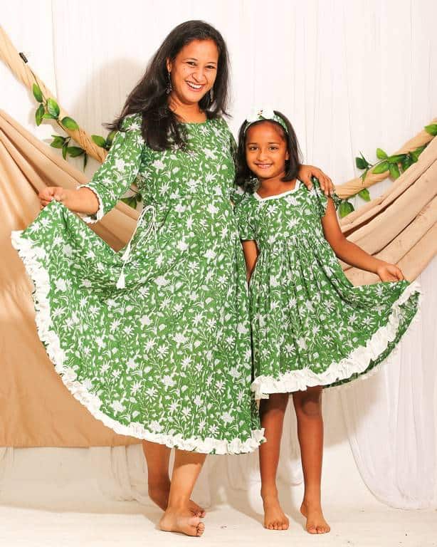 Emerald Green Mother Daughter Twinning