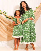 Emerald Green Mother Daughter Twinning