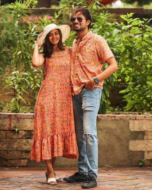Coral Pearl Strappy Couple