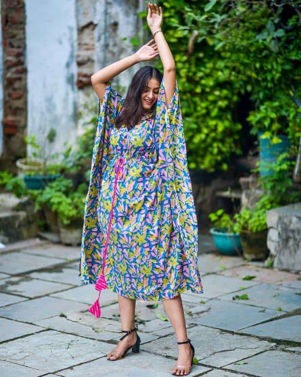 Tulip Vine Kaftan Secondary image