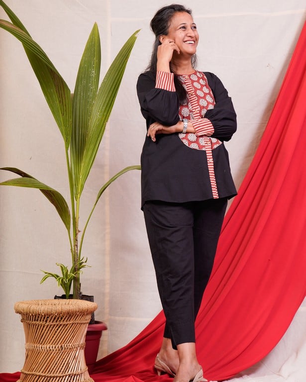 Blooming Black Short Maternity Kurti