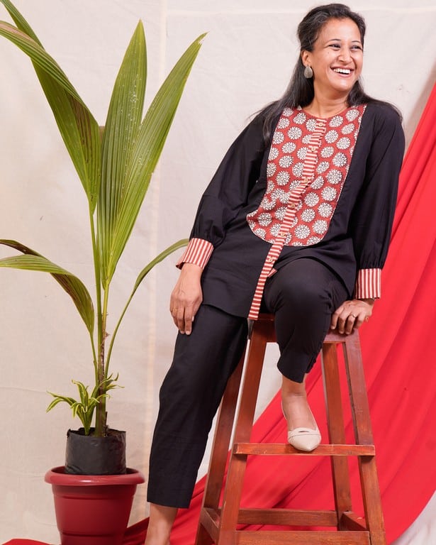 Blooming Black Short Maternity Kurti Secondary image