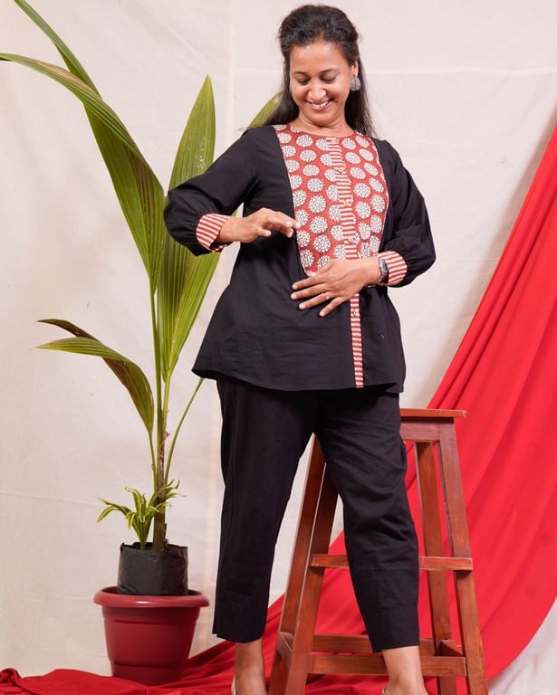 Blooming Black Short Maternity Kurti