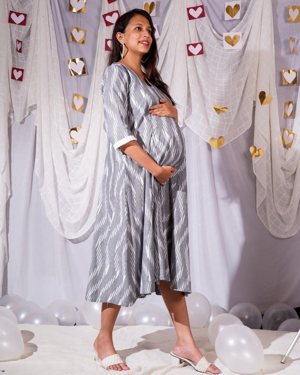 Grey Blast Maternity Kali Kurta