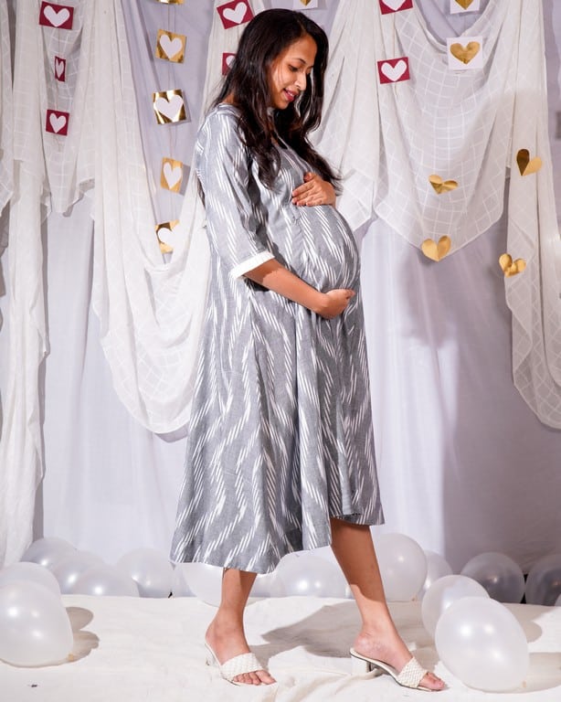 Grey Blast Maternity Kali Kurta