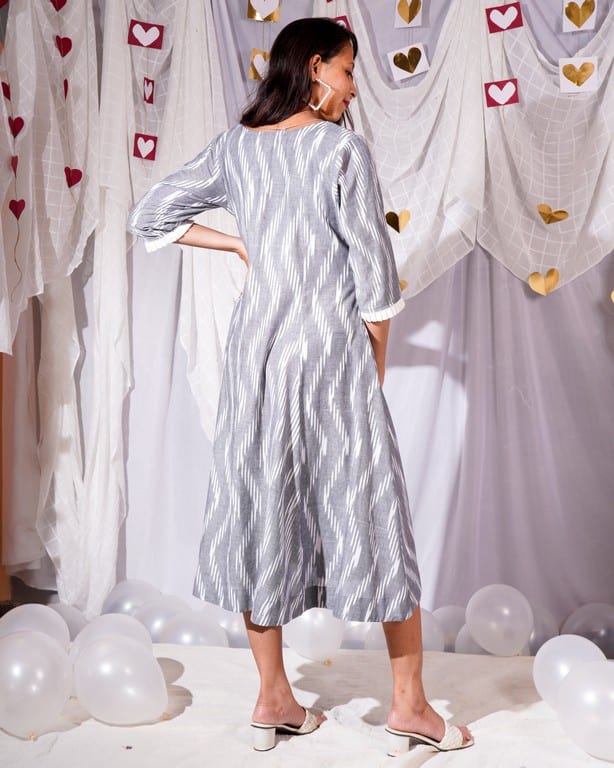 Grey Blast Maternity Kali Kurta