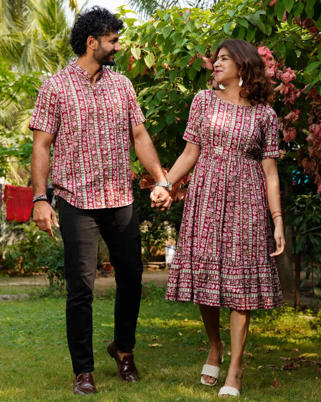 Maroon Red Pinnacle Couple