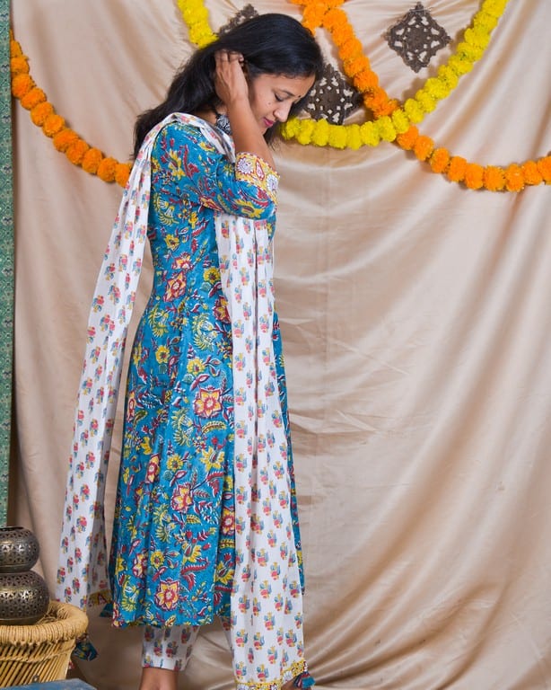 Turquoise Lily Angrakha Maternity Set