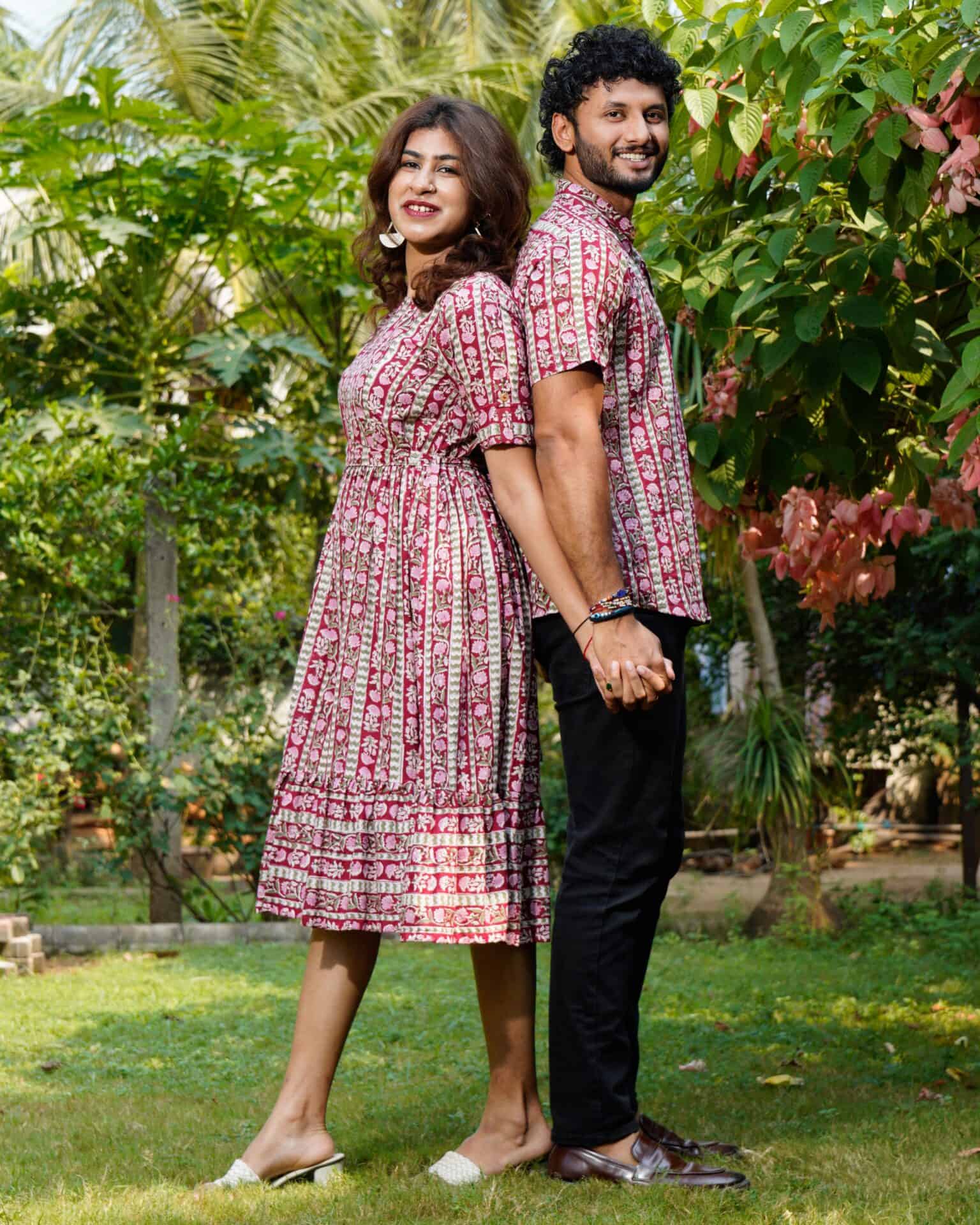 Maroon Red Pinnacle Couple