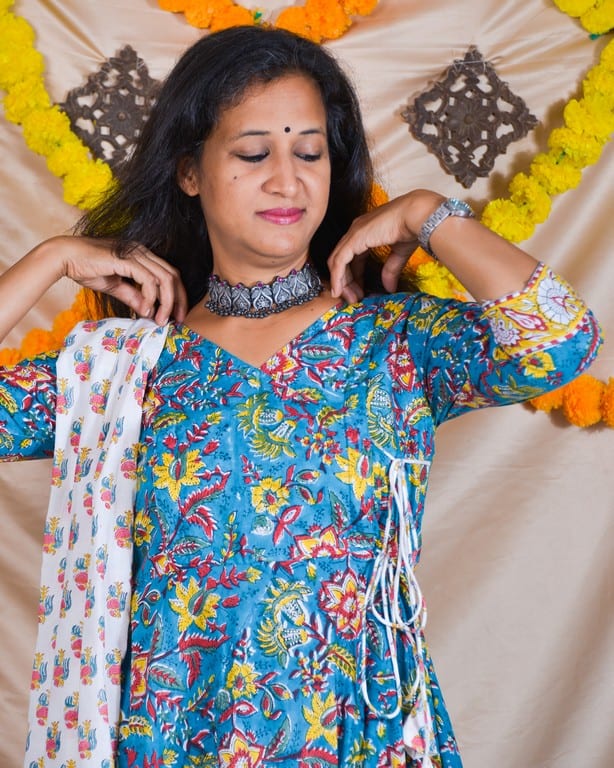 Turquoise Lily Angrakha Maternity Set