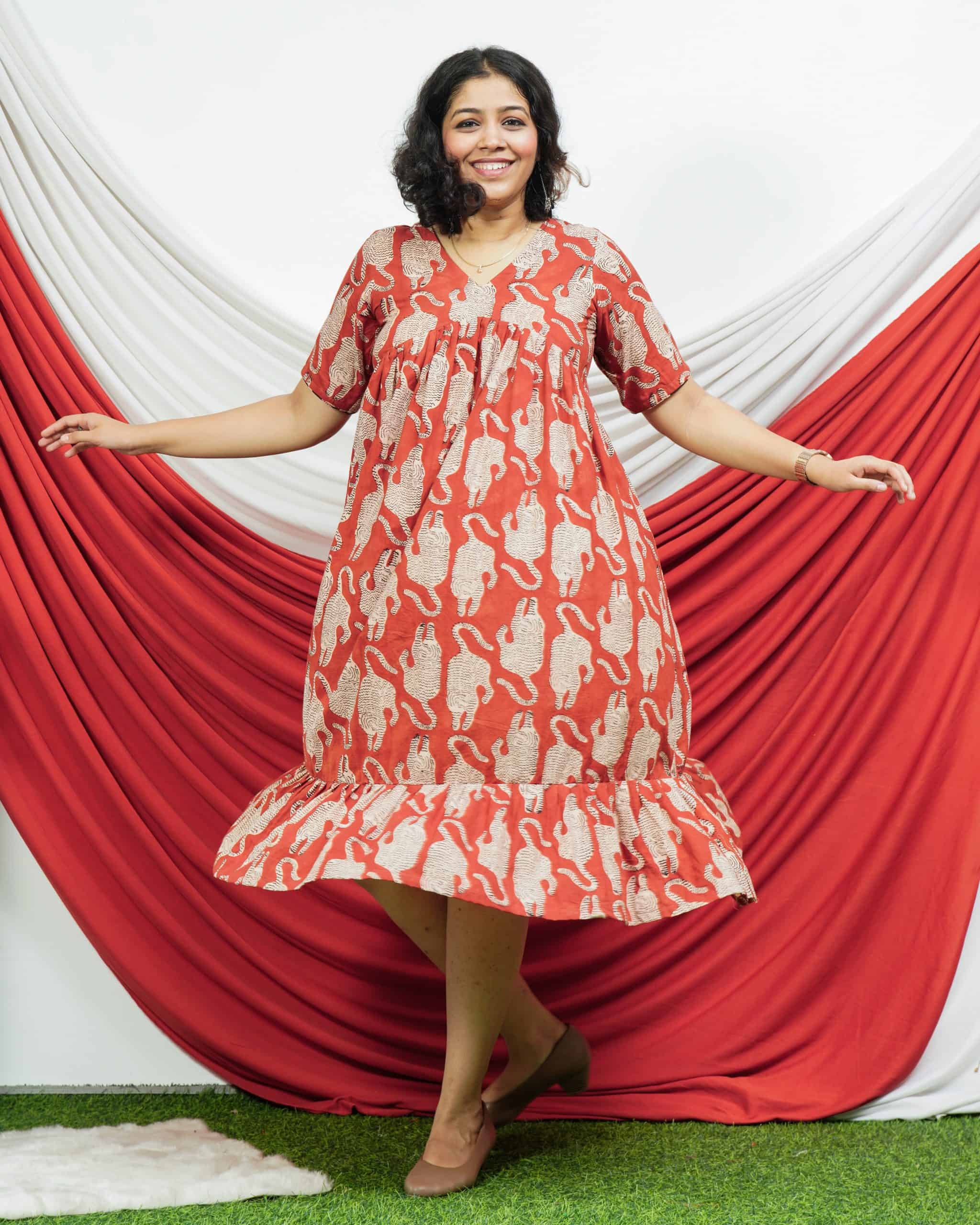 Red Lisa Midi Dress Secondary image