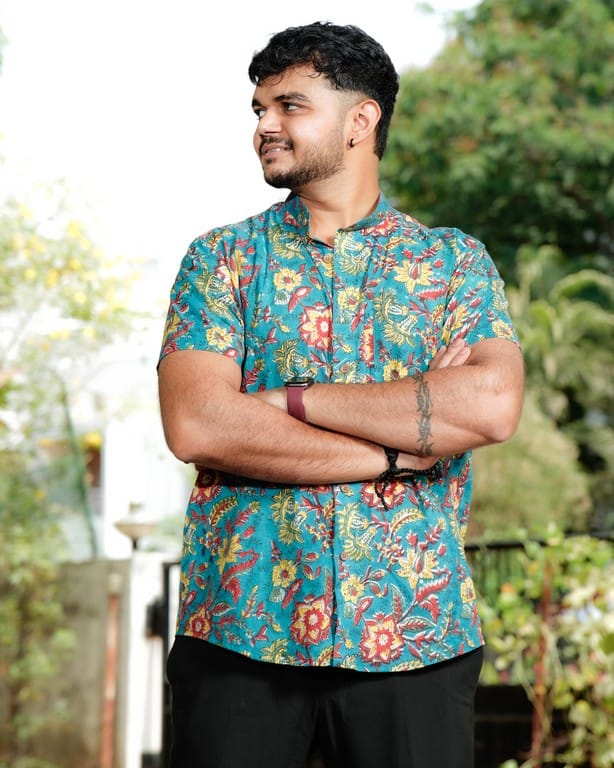 Turquoise Lily Shirt