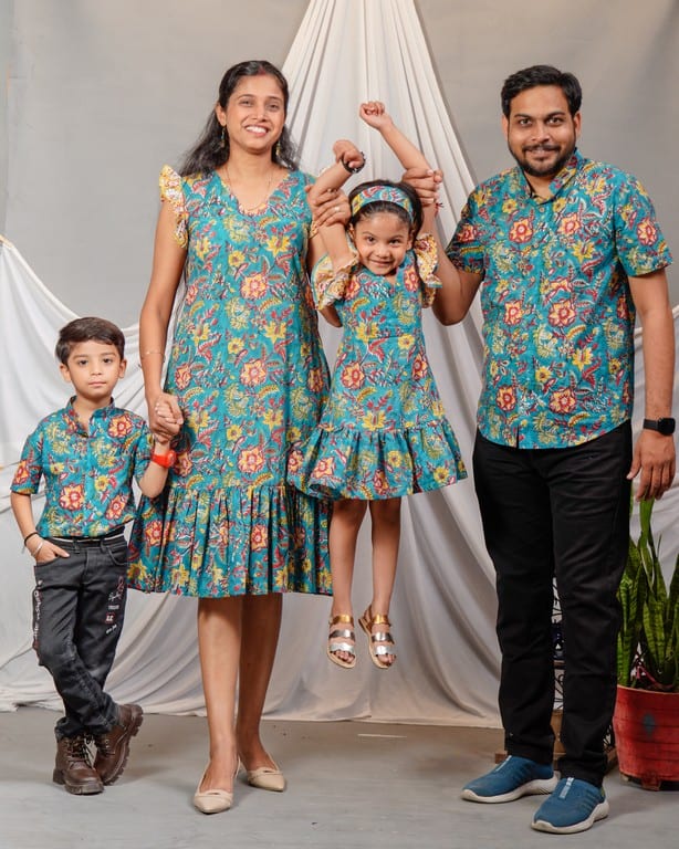 Turquoise Lily Frill Family Set
