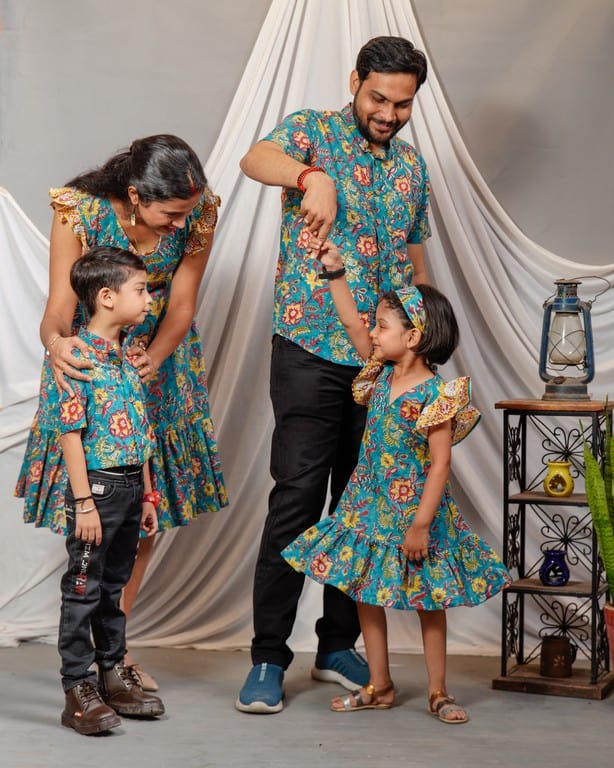 Turquoise Lily Frill Family Set
