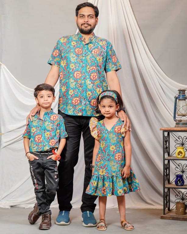 Turquoise Lily Frill Father Kid Twining