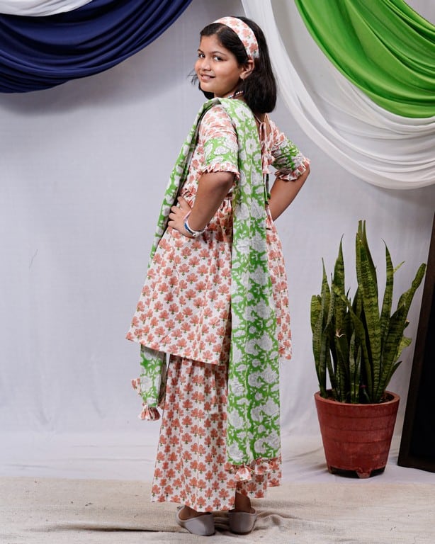 Swan White Sharara Set Father Kid Twining