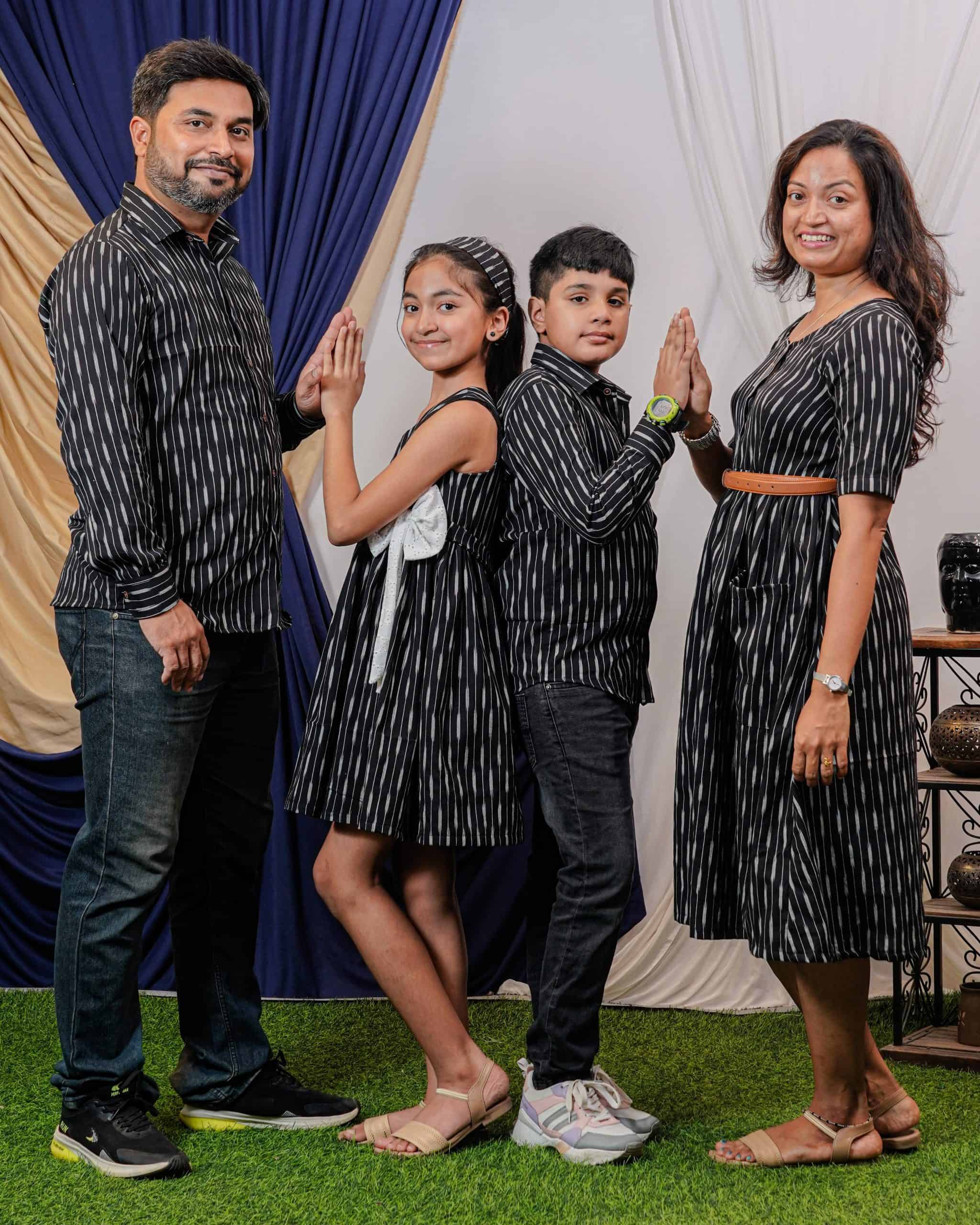Black Punch Family Set