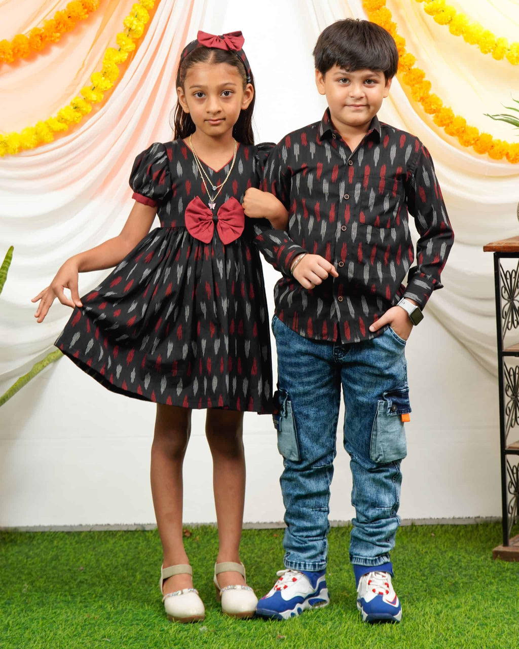 Blackberry Ikat Family