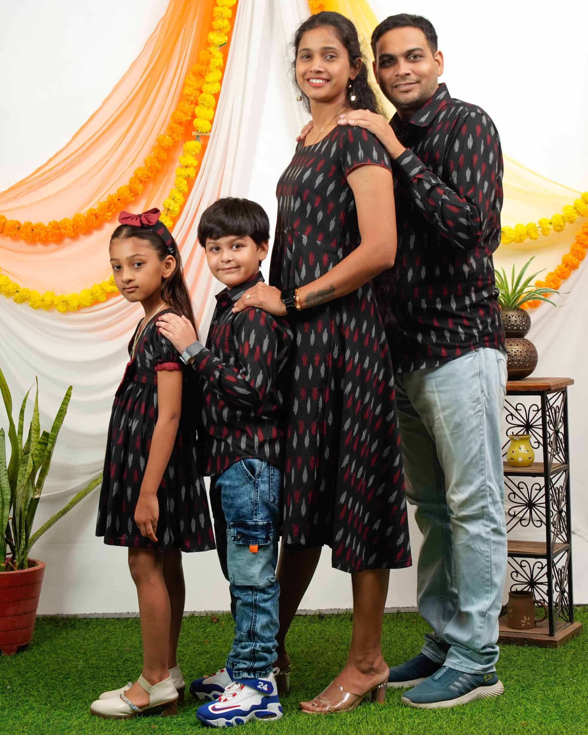 Blackberry Ikat Family