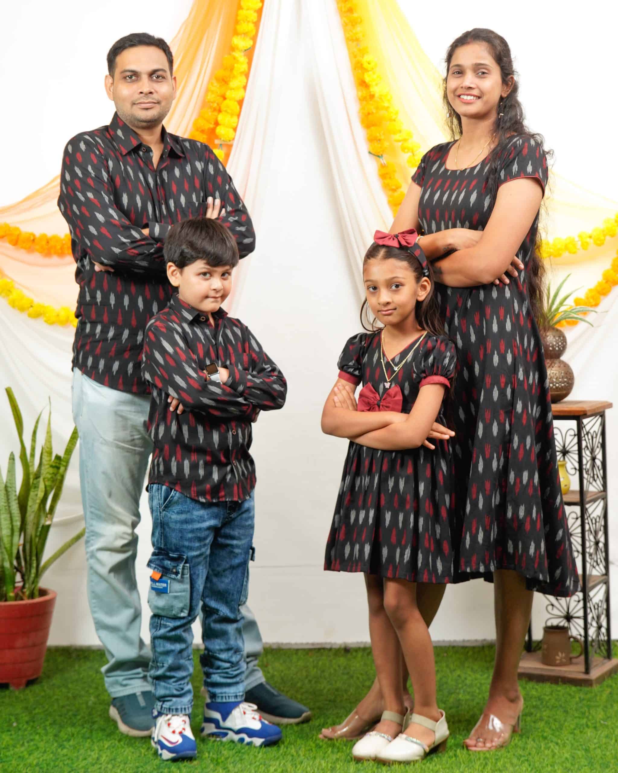 Blackberry Ikat Family