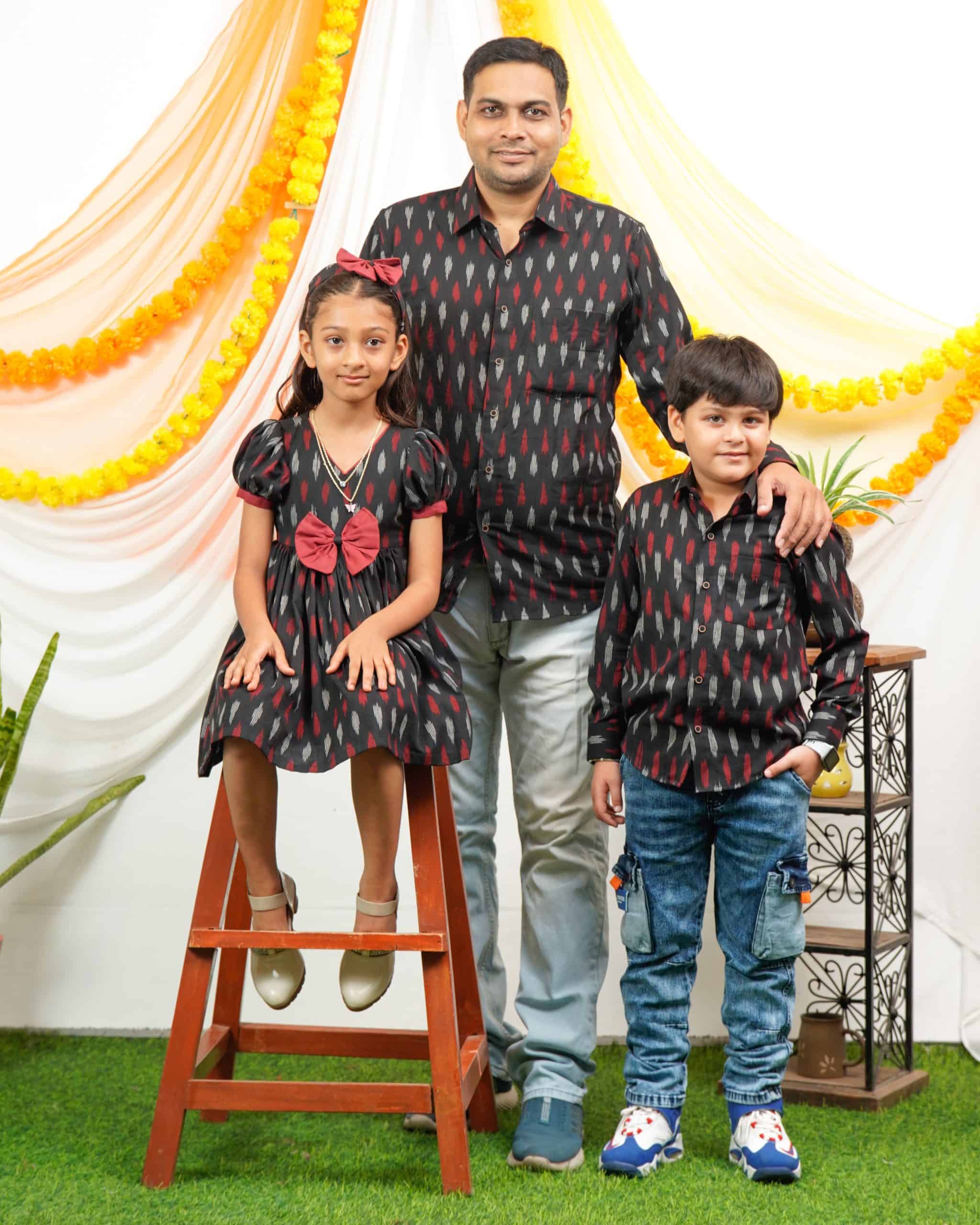 Blackberry Ikat Father Kid Twining