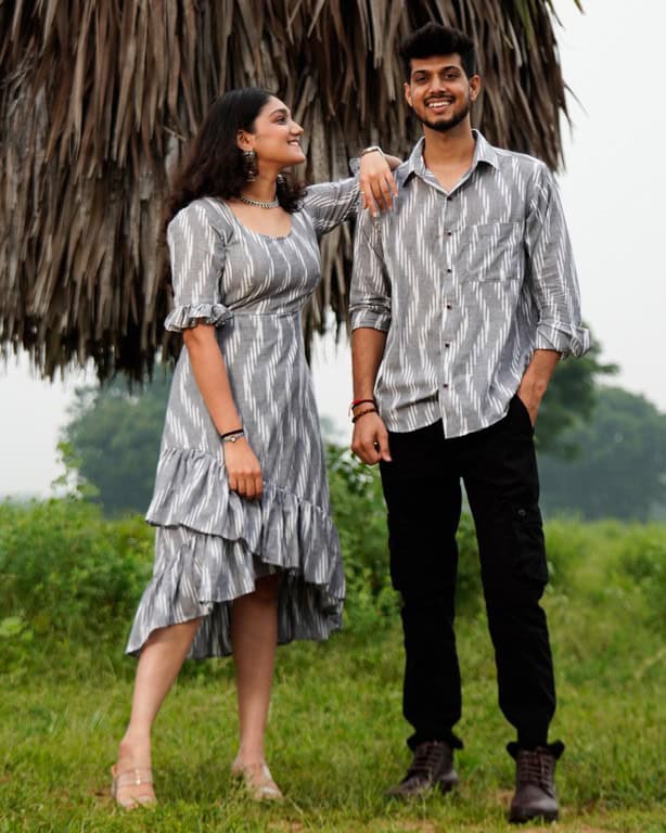 Grey Blast Senorita Ikat Couple