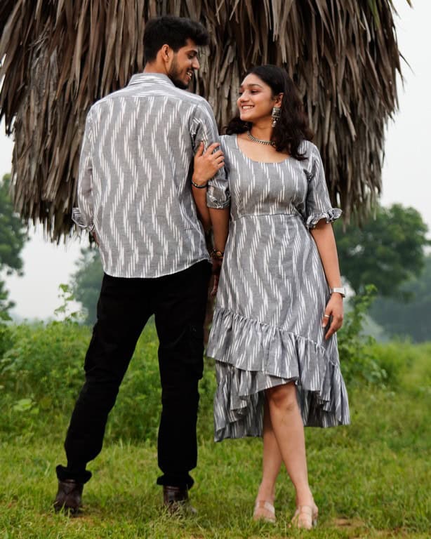 Grey Blast Senorita Ikat Couple