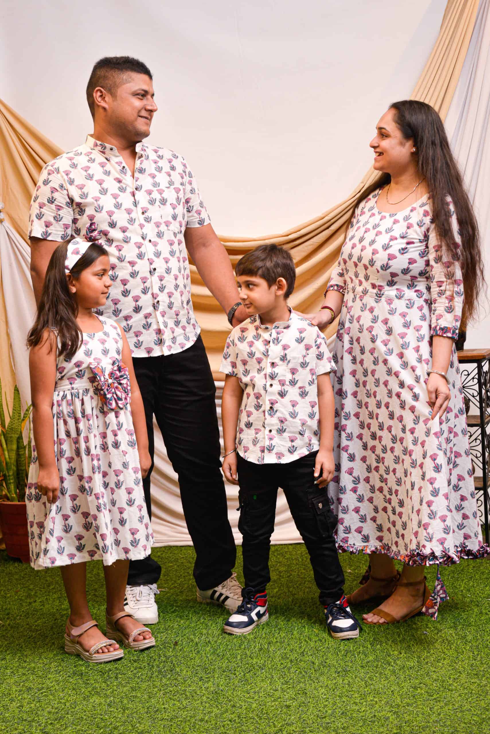 MoonStone White Family Set Secondary image