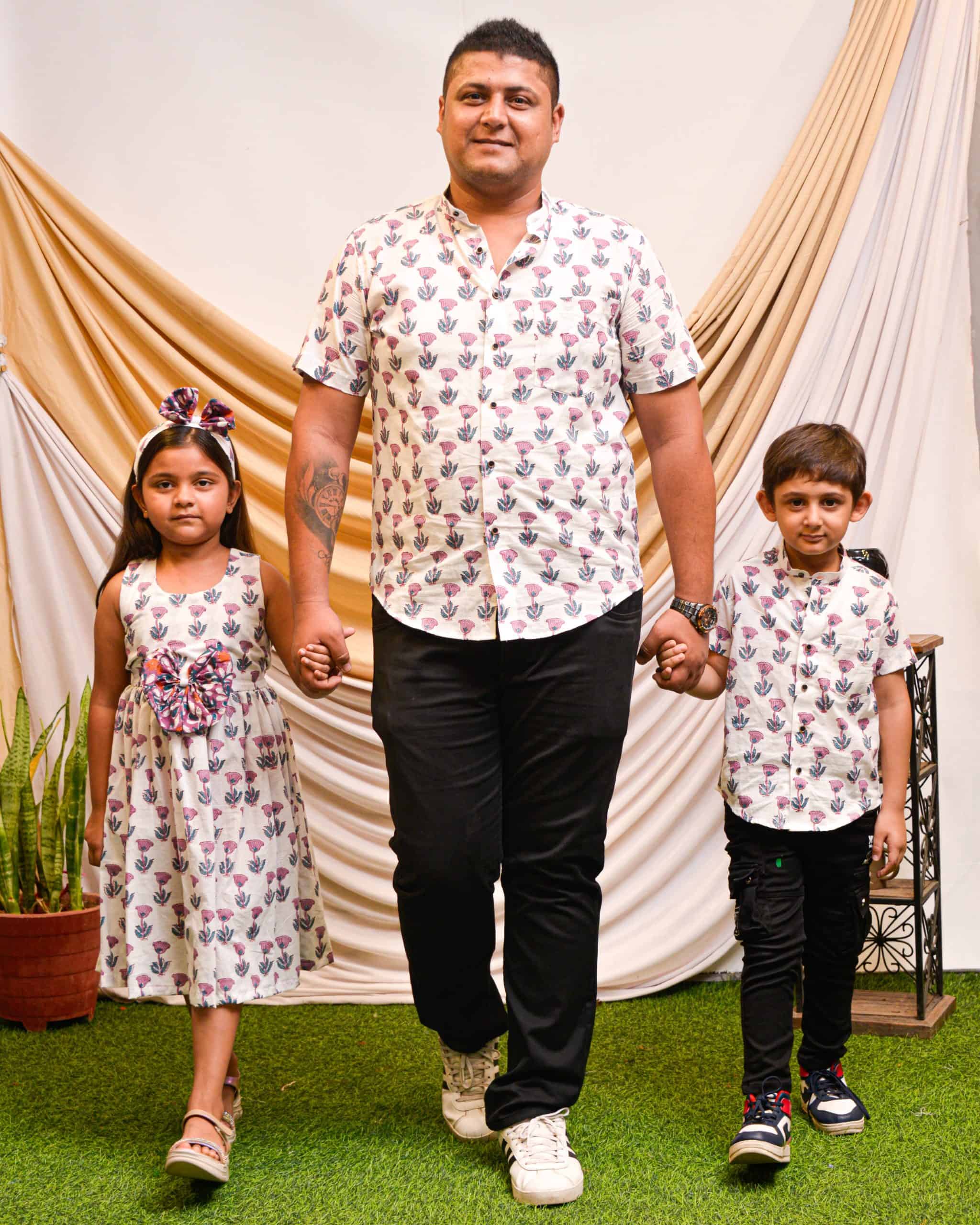 Moonstone White Father Kid Twining Main image