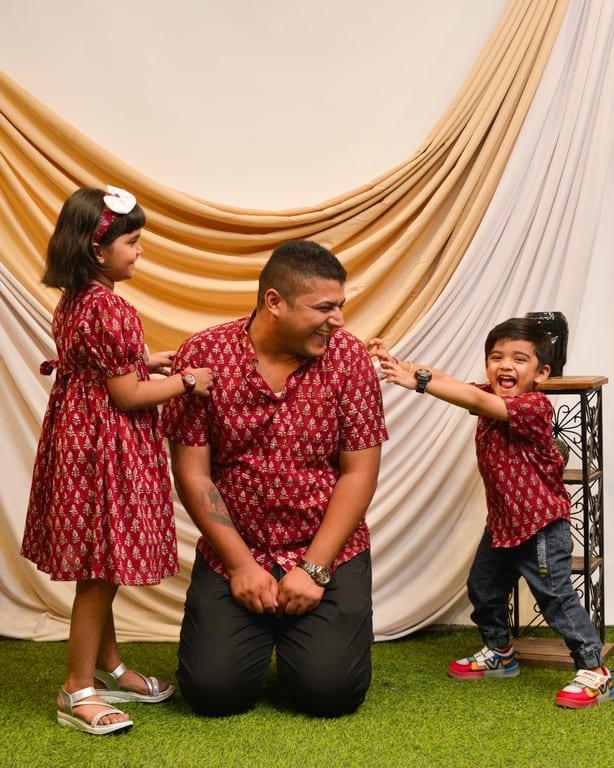 Crimson Maroon Father Kid Twining