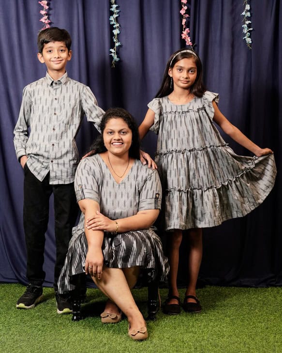 Groovy Grey Mother Kids Twinning