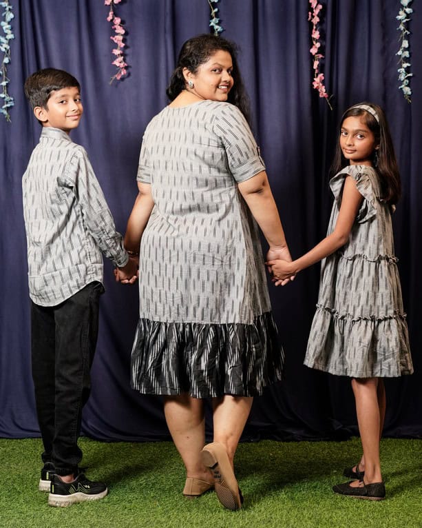 Groovy Grey Mother Kids Twinning