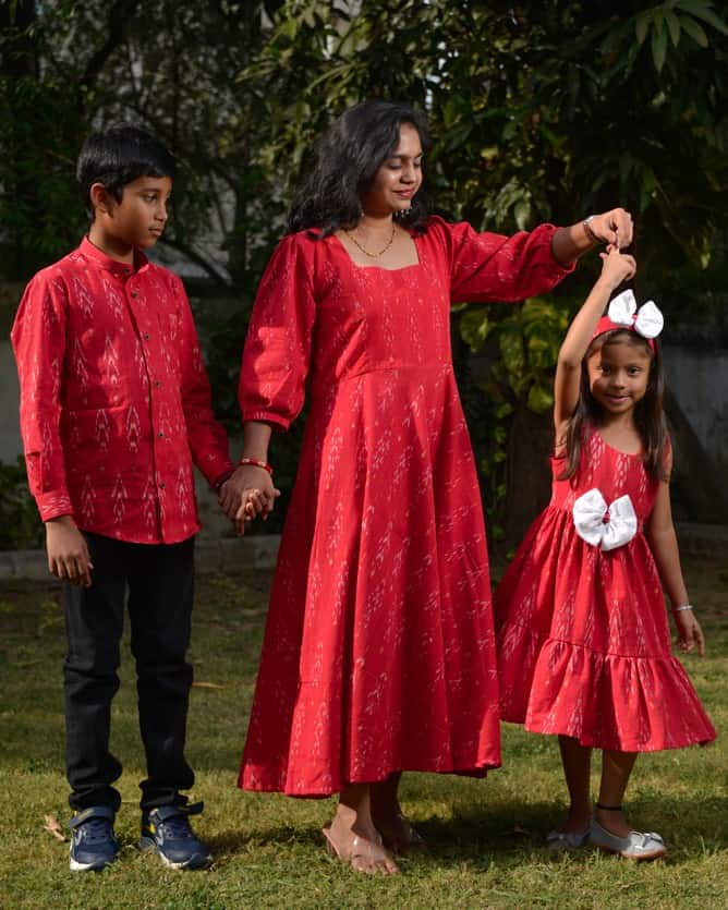 Rose Red Mother Kids Twinning