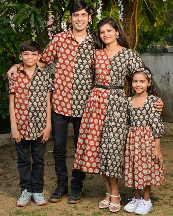Rosy Noir Vine Family Set