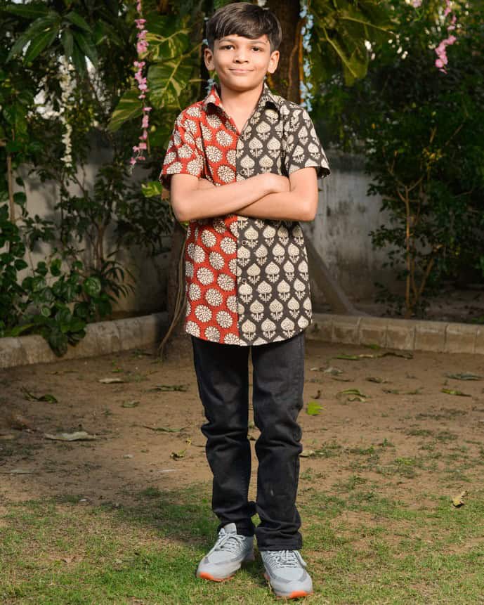 Rosy Noir Vine Kids Shirt