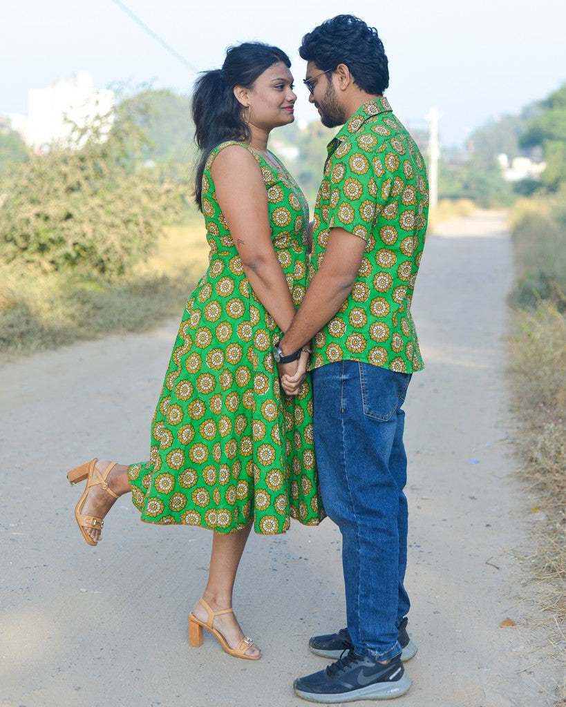 Green Pinwheel Skater Couple Set