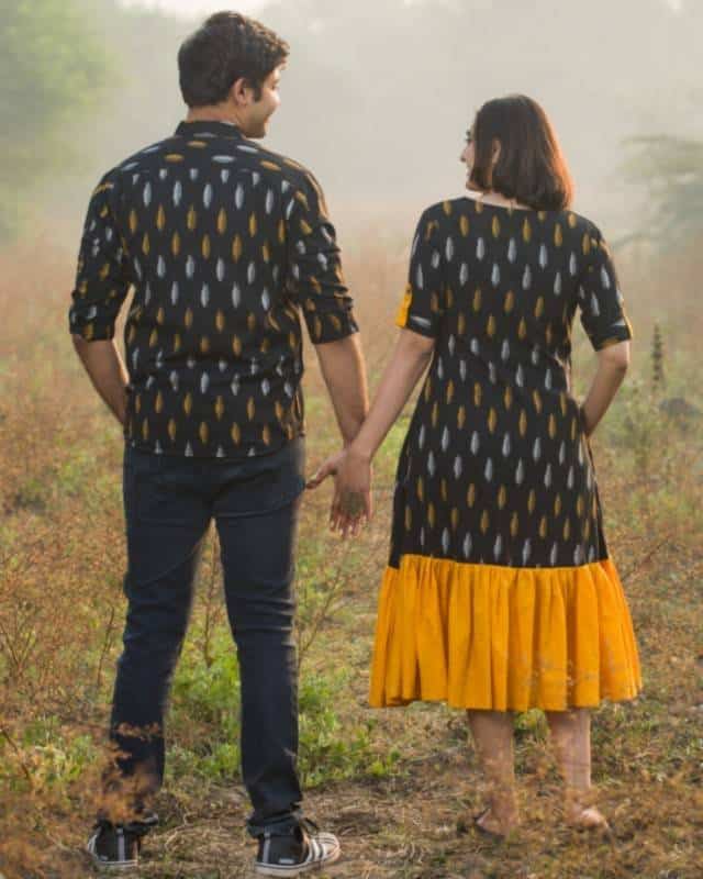 Bumblebee Black Ikat Couple