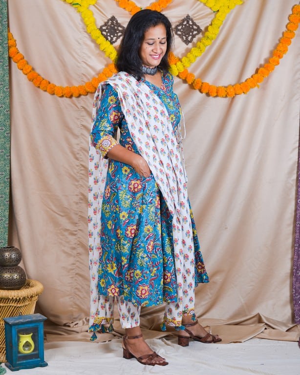 Turquoise Lily Angrakha Maternity Set