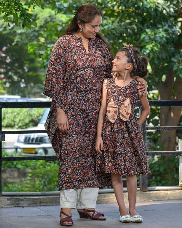 Black Maroon Blast Mother Daughter Twinning