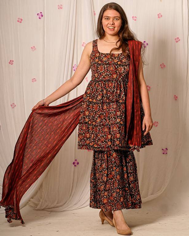 Black Maroon Blast Sharara Nursing Set